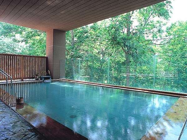 ニセコ昆布温泉 ホテル甘露の森の露天風呂